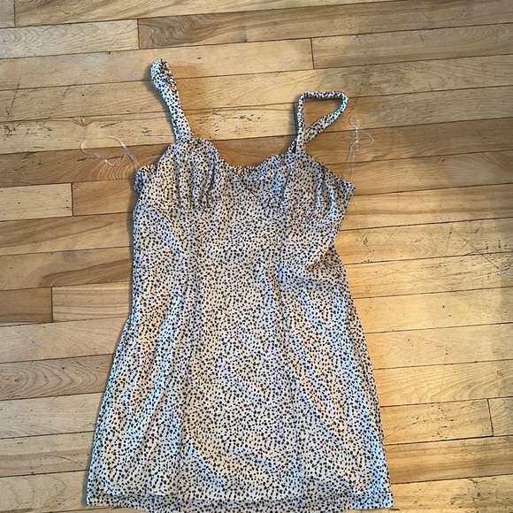 American Eagle, leopard mini dress with open back - Picture 1 of 2